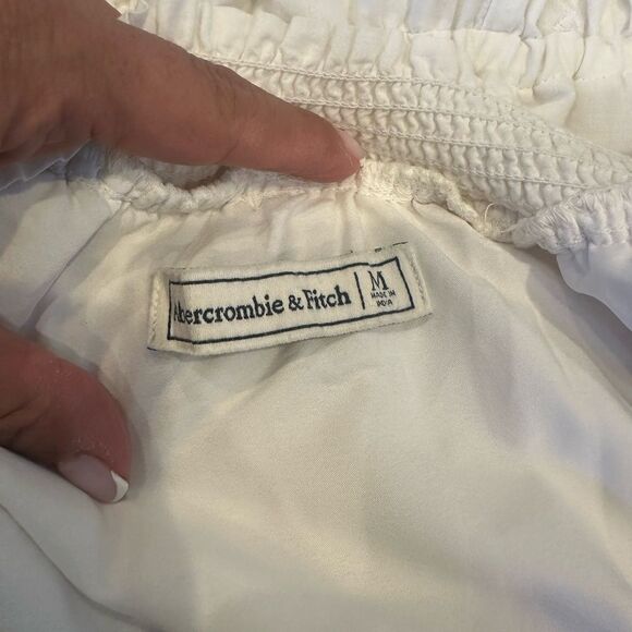 Abercrombie and Fitch White Lace Eyelet Embroidered Romper Size Medium - Picture 10 of 12